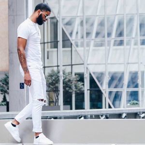 Meet your Posher, Iam